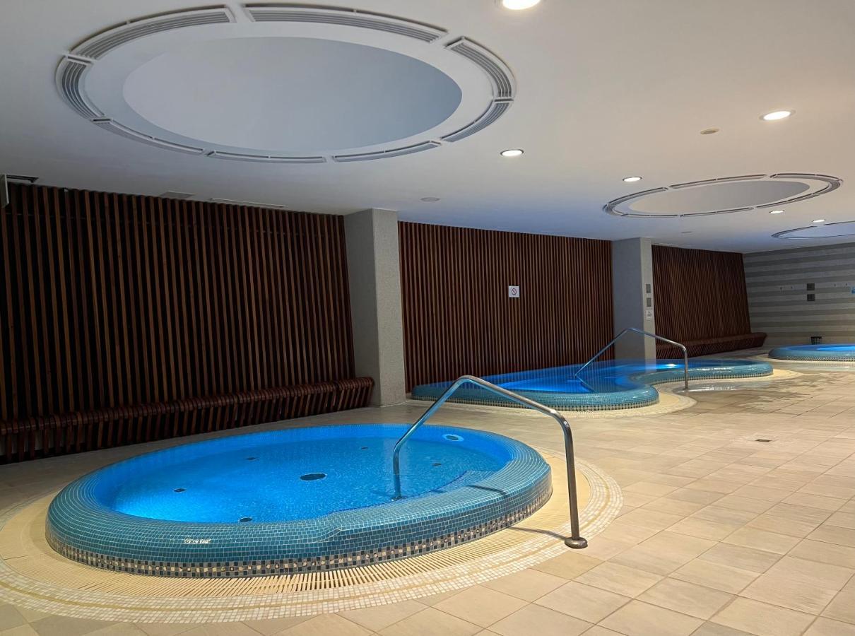 Luxury Apartment Dunapest With Spa And Pool Budapest Exterior foto